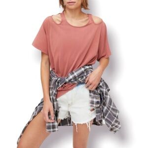 🌸New🌸 Urban Outfitters Fern Cold Shoulder Tee Sz Small & Medium NWT